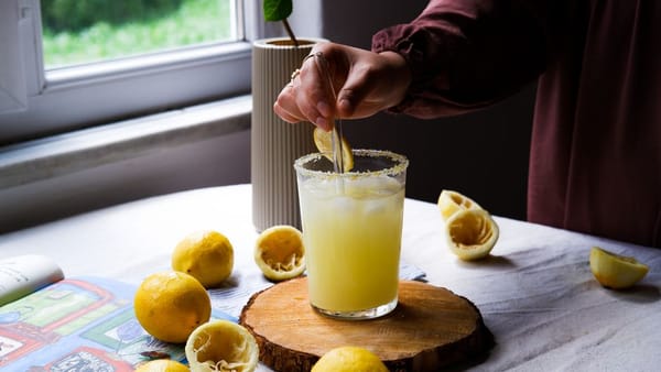 Domowe lemoniady: orzeźwienie bez sztucznego cukru